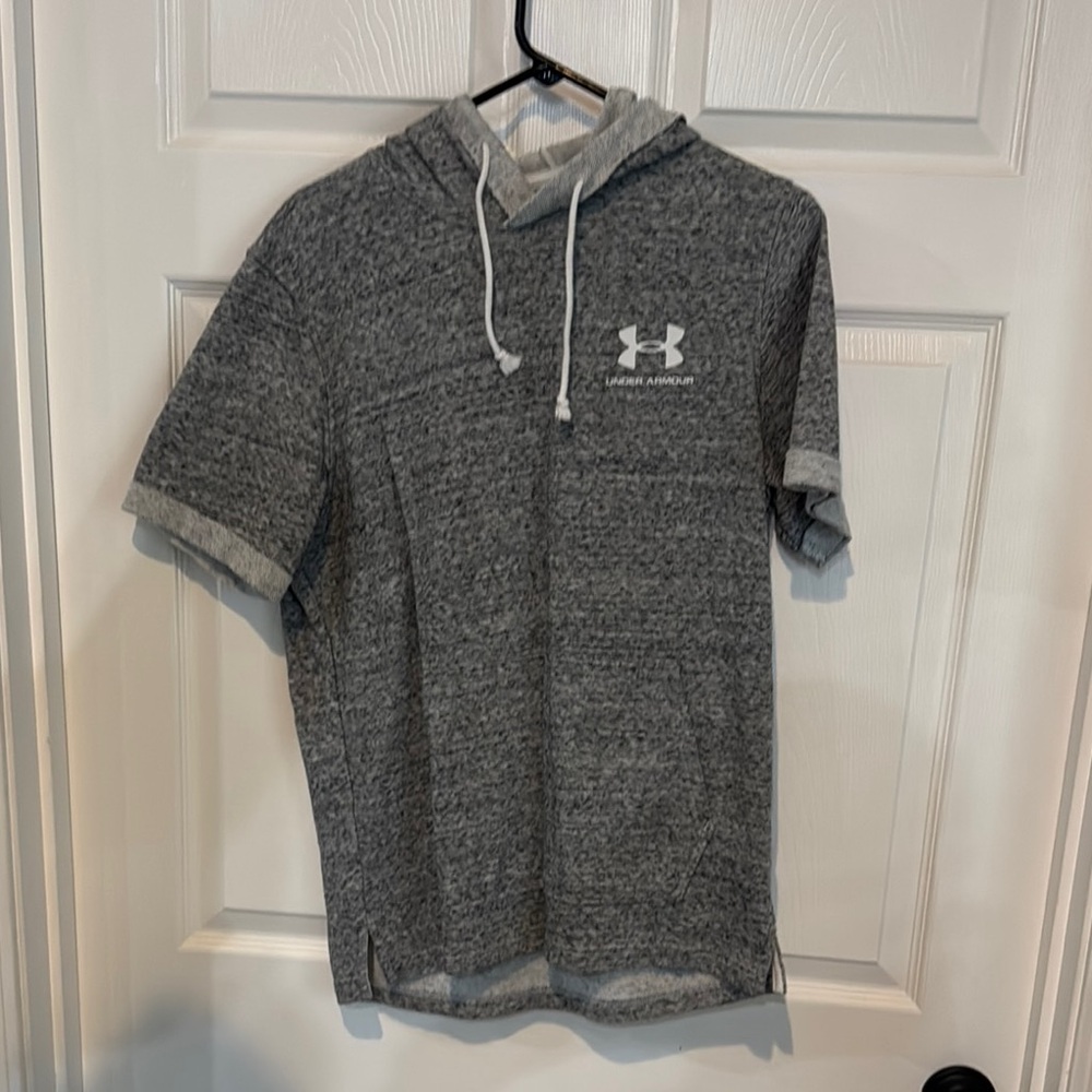 Under Armour Heathered Gray Short Sleeve Hoodie